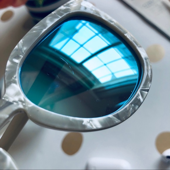 QUAY AUSTRALIA Noosa 50mm Cat Eye Sunglasses - Picture 5 of 8